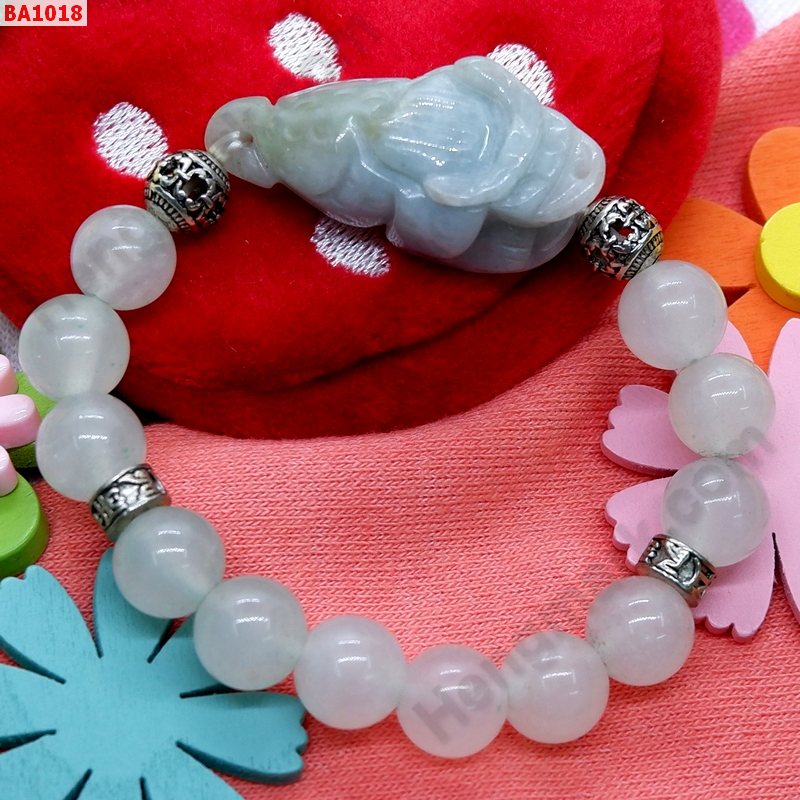 BA1018 สร้อยข้อมือกบคาบเหรียญ ราคา 399 บาท http://ww2.hengmark.com/view_product/BA1018.htm