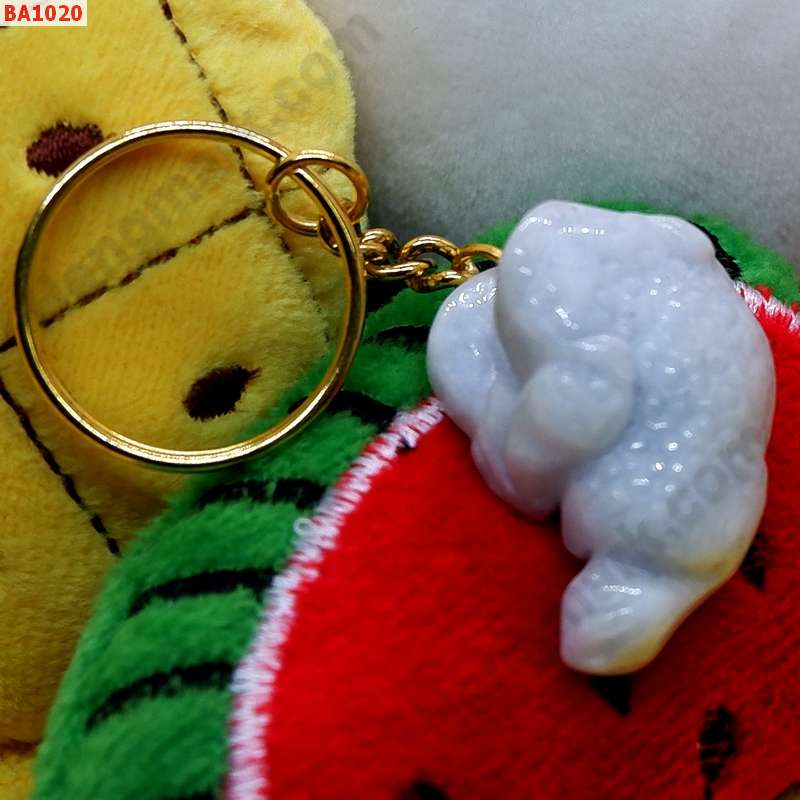 BA1020 พวงกุญแจกบคาบเหรียญ หยกขาว ราคา 299 บาท http://ww2.hengmark.com/view_product/BA1020.htm