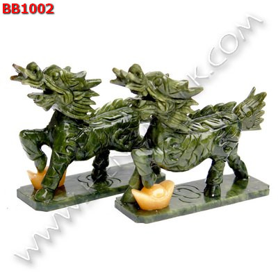 BB1002 กิเลนหินสีเขียวยืน เหยียบก้อนทอง ราคา 1900 บาท http://ww2.hengmark.com/view_product/BB1002.htm