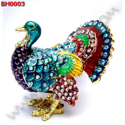 BH0003 นกยูงลงยาประดับคริสตัล ราคา 1200 บาท http://ww2.hengmark.com/view_product/BH0003.htm