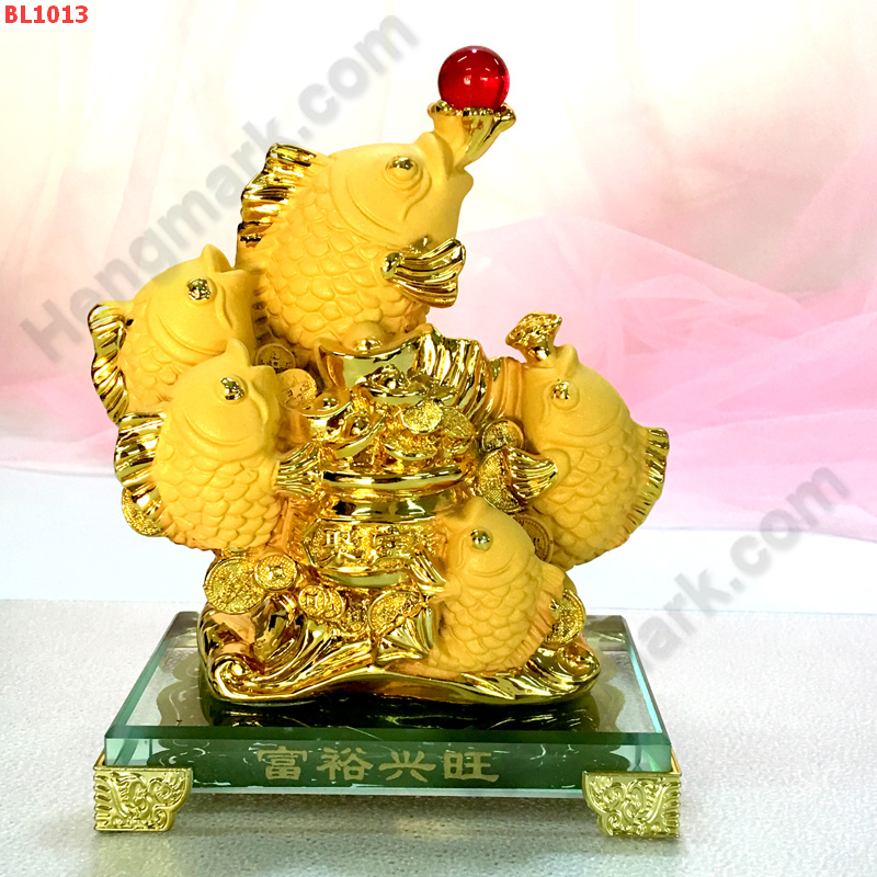 BL1013 ปลา 5 ตัว เรซิ่นเคลือบทองพ่นทราย ราคา 999 บาท http://ww2.hengmark.com/view_product/BL1013.htm