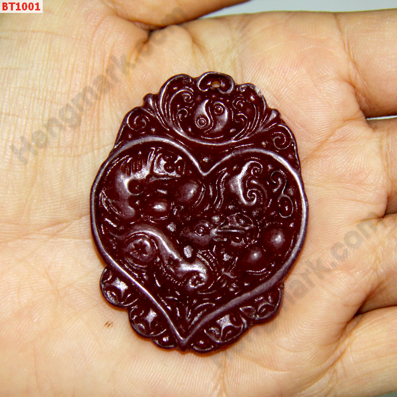 BT1001 จี้รูปกวางในหัวใจ หินสีแดง ราคา 199 บาท http://ww2.hengmark.com/view_product/BT1001.htm
