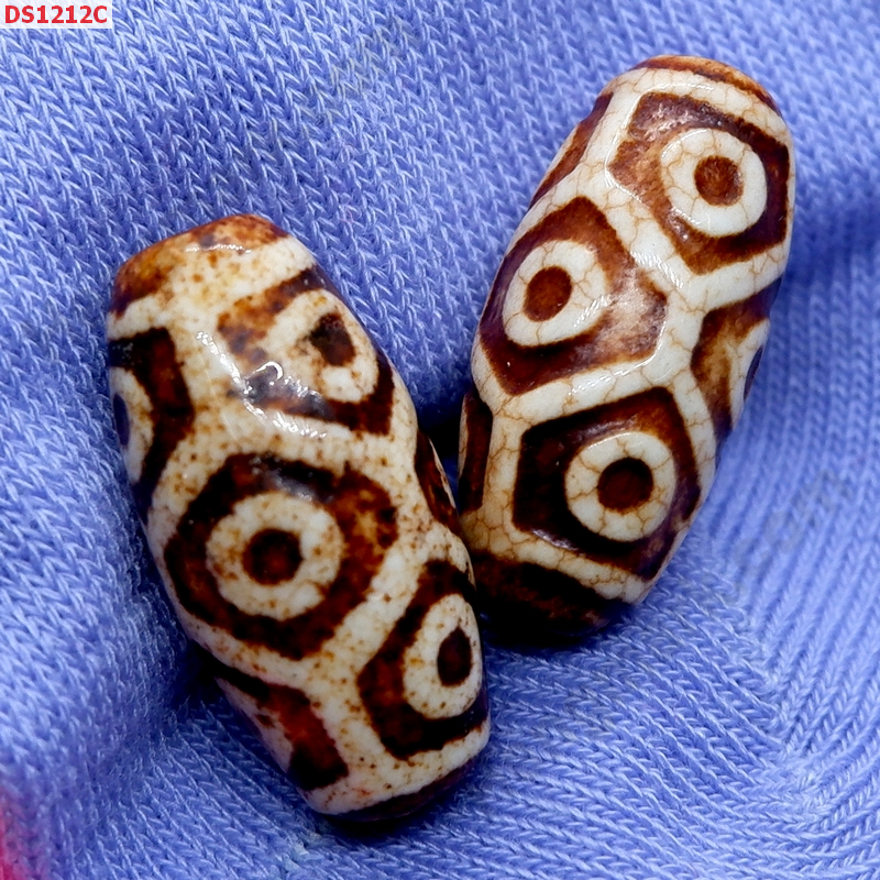 DS1212C หินดีซีไอ 9 ตา กระดองเต่า ราคา 1200 บาท http://ww2.hengmark.com/view_product/DS1212C.htm