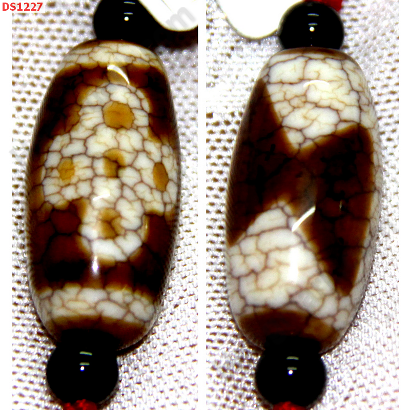 DS1227 หินDZI ลาย 5ตา สายฟ้า ราคา 1200 บาท http://ww2.hengmark.com/view_product/DS1227.htm