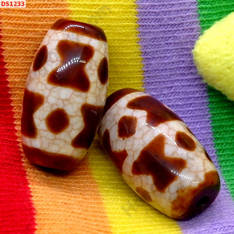 DS1233 หินDZI ลายวัชระ(คทาทอง) ราคา 1200 บาท http://ww2.hengmark.com/view_product/DS1233.htm