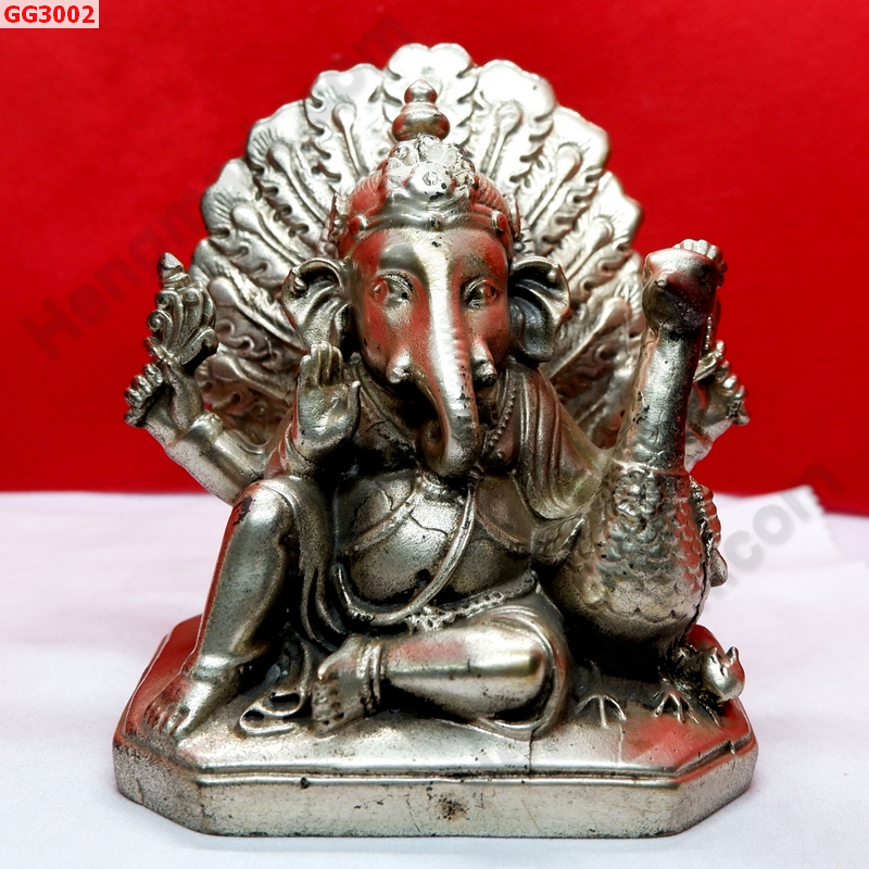 GG3002 พระพิฆเนศนั่งกับนกยูง ราคา 1900 บาท http://ww2.hengmark.com/view_product/GG3002.htm