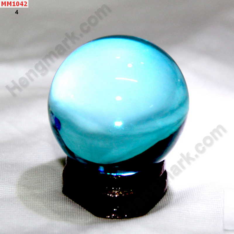 MM1042 ลูกแก้วใส สีฟ้า (40mm) ราคา 150 บาท http://ww2.hengmark.com/view_product/MM1042.htm