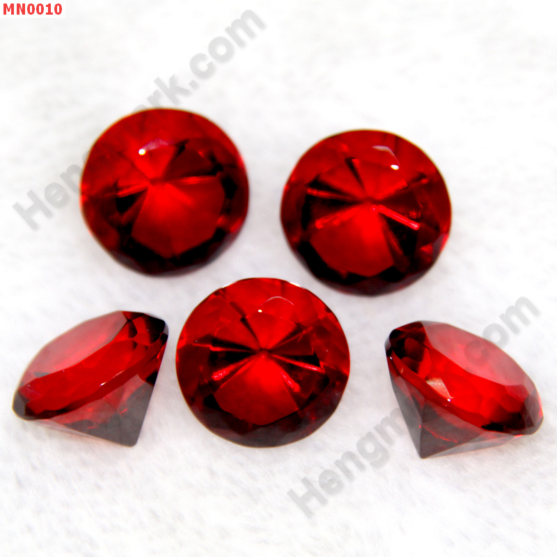 MN0010 โคตรเพชรเสริมฮวงจุ้ย สีแดง ราคา 50 บาท http://ww2.hengmark.com/view_product/MN0010.htm