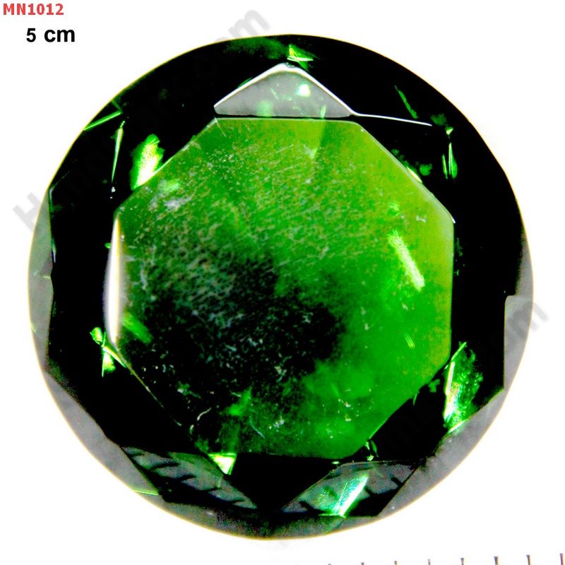 MN1012 โคตรเพชรเสริมฮวงจุ้ย สีเขียว ราคา 150 บาท http://ww2.hengmark.com/view_product/MN1012.htm