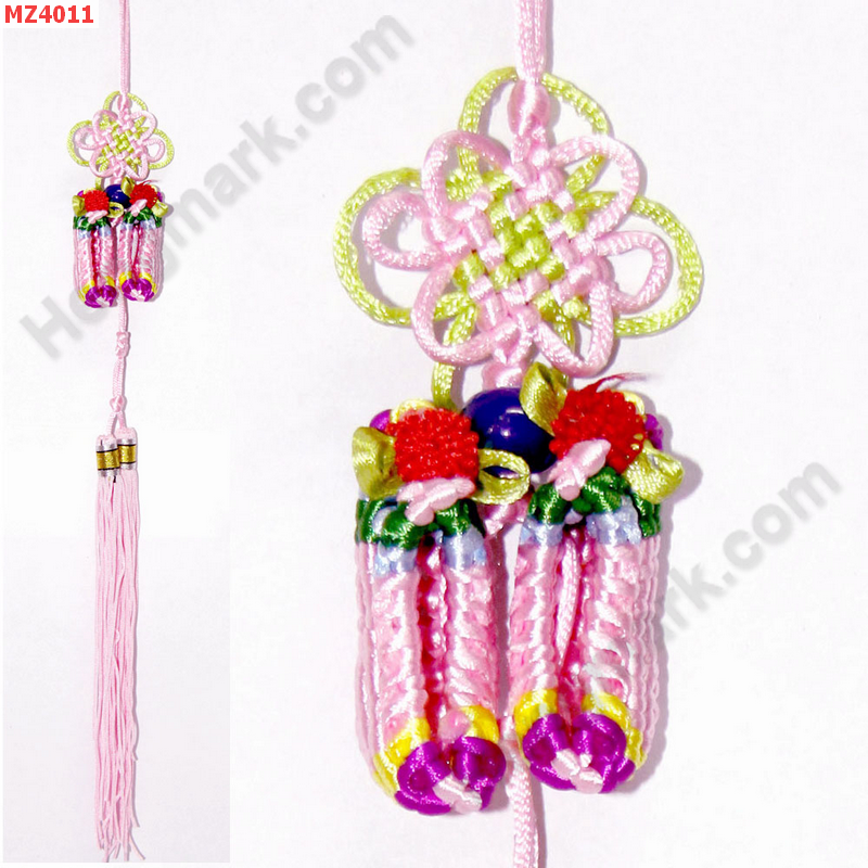 MZ4011 รองเท้าคู่ สีชมพู แขวนกระเป๋า ราคา 199 บาท http://ww2.hengmark.com/view_product/MZ4011.htm