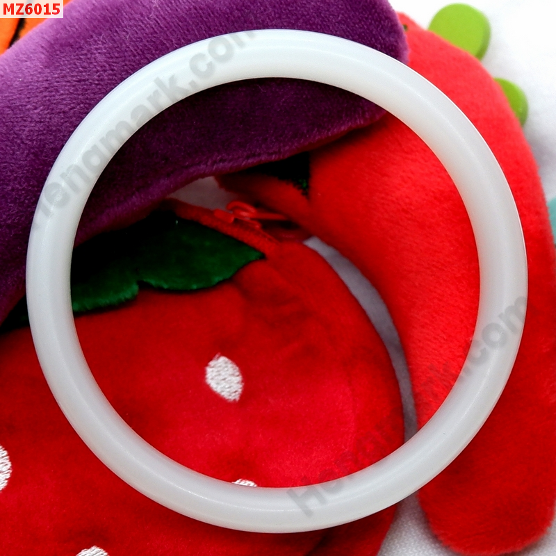 MZ6015 กำไลหิน สีขาว ราคา 199 บาท http://ww2.hengmark.com/view_product/MZ6015.htm