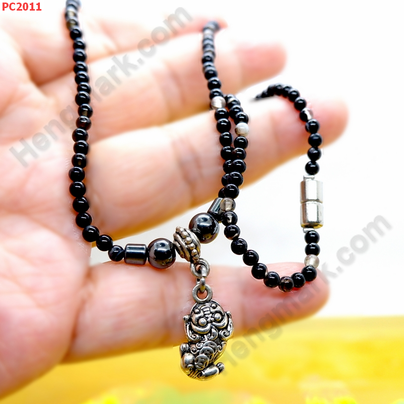 PC2011 สร้อยคอหินอะเกตจี้ปี่เซียะโลหะสีเงิน ราคา 299 บาท http://ww2.hengmark.com/view_product/PC2011.htm