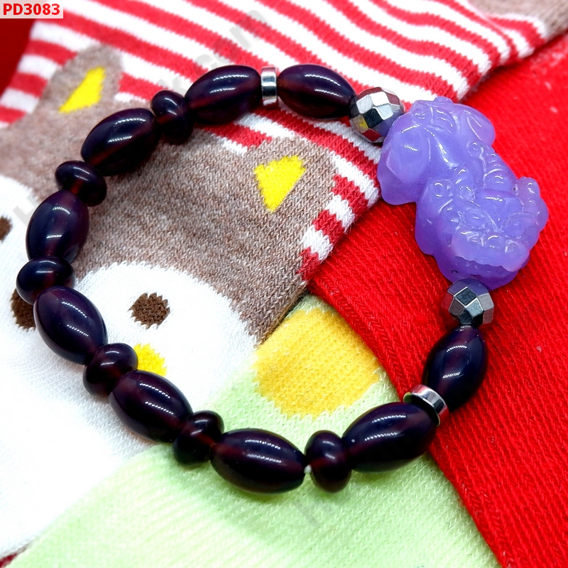 PD3083 สร้อยข้อมือปี่เซียะหินสีม่วง+หินมูนสโตนแดงม่วง ราคา 399 บาท http://ww2.hengmark.com/view_product/PD3083.htm