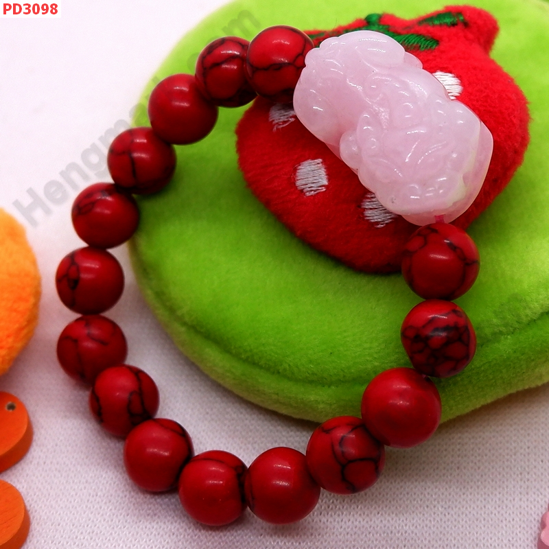 PD3098 สร้อยข้อมือปี่เซียะหินสีชมพู ร้อยหินสีแดง ราคา 399 บาท http://ww2.hengmark.com/view_product/PD3098.htm