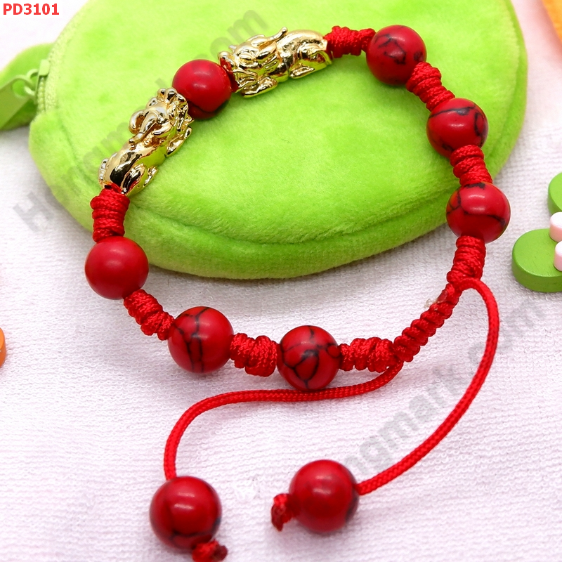 PD3101 สร้อยข้อมือปี่เซียะสีทองคู่เล็ก+หินสีแดง ราคา 349 บาท http://ww2.hengmark.com/view_product/PD3101.htm