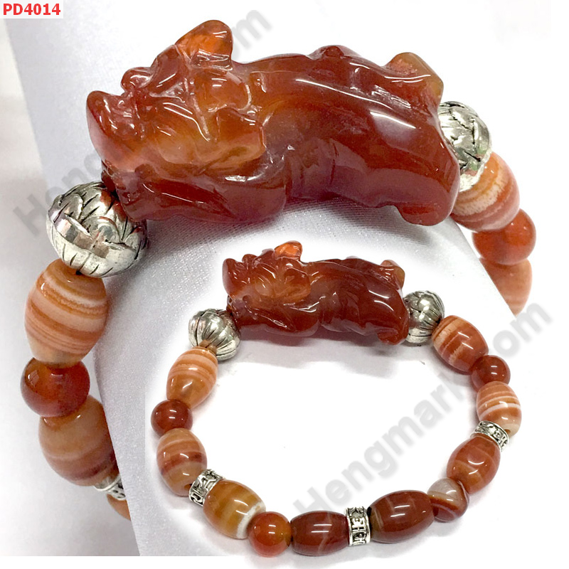 PD4014 สร้อยข้อมือปี่เซียะหินสีแดง ราคา 499 บาท http://ww2.hengmark.com/view_product/PD4014.htm