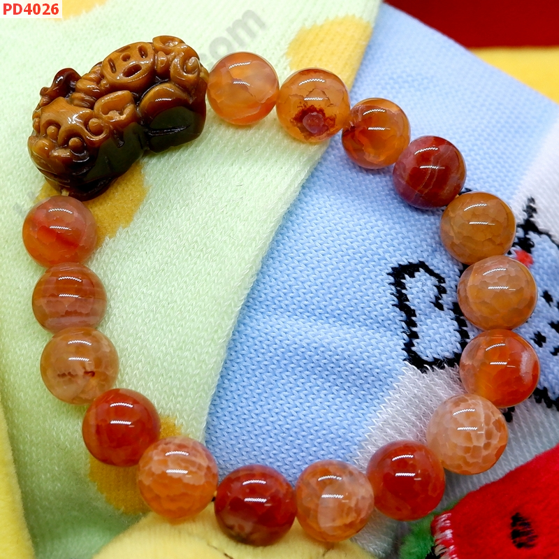 PD4026 สร้อยข้อมือปี่เซียะไทเกอร์อาย+เกล็ดมังกร ราคา 439 บาท http://ww2.hengmark.com/view_product/PD4026.htm