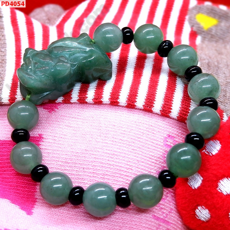 PD4054 สร้อยข้อมือปี่เซียะหยกเขียว ราคา 429 บาท http://ww2.hengmark.com/view_product/PD4054.htm