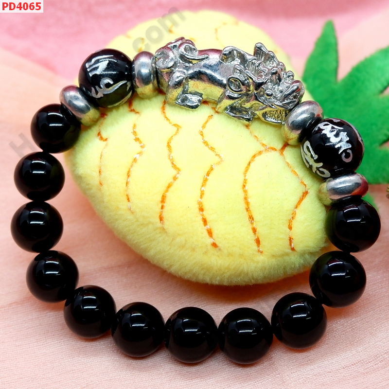 PD4065 สร้อยข้อมือปี่เซียะเงิน+คาถาทิเบต ราคา 449 บาท http://ww2.hengmark.com/view_product/PD4065.htm