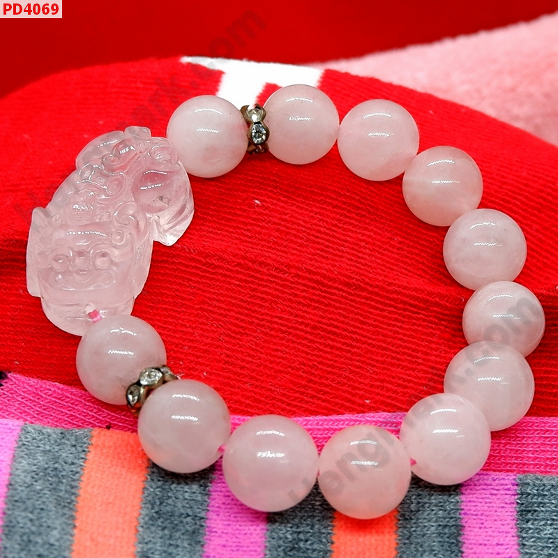 PD4069 สร้อยข้อมือปี่เซียะชมพูหินโรสควอตซ์ ราคา 479 บาท http://ww2.hengmark.com/view_product/PD4069.htm