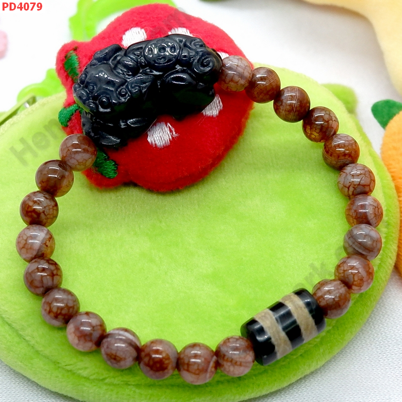 PD4079 สร้อยข้อมือปี่เซียะหินอะเกตดำ ราคา 479 บาท http://ww2.hengmark.com/view_product/PD4079.htm