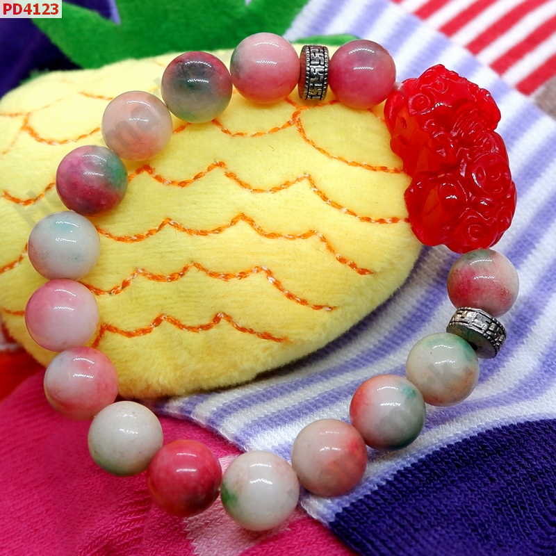 PD4123 สร้อยข้อมือปี่เซียะหินหยกสีแดง ราคา 459 บาท http://ww2.hengmark.com/view_product/PD4123.htm