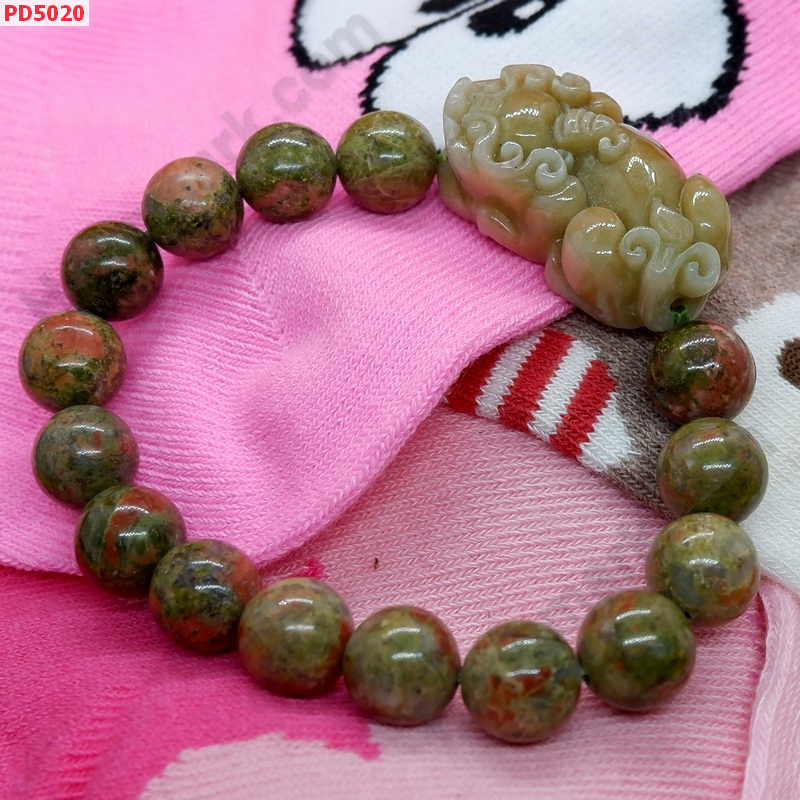 PD5020  สร้อยข้อมือปี่เซียะหยก+ยูนาไค้ท์ ราคา 579 บาท http://ww2.hengmark.com/view_product/PD5020.htm