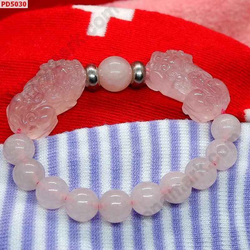 PD5030 สร้อยข้อมือปี่เซียะโรสควอตซ์คู่ ราคา 599 บาท http://ww2.hengmark.com/view_product/PD5030.htm