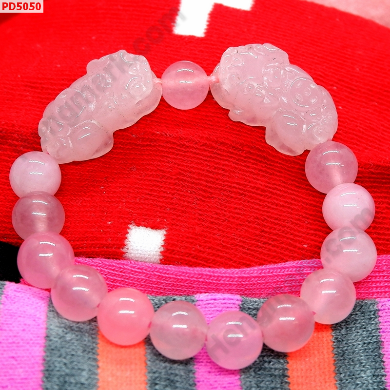 PD5050 สร้อยข้อมือปี่เซียะคู่ หินโรสควอตซ์ ราคา 599 บาท http://ww2.hengmark.com/view_product/PD5050.htm