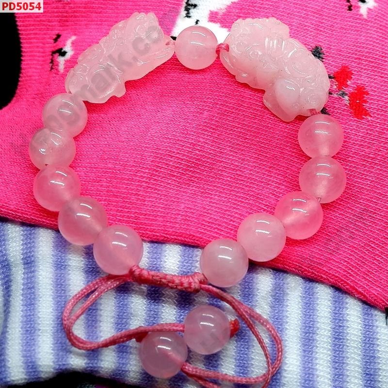PD5054 สร้อยข้อมือปี่เซียะคู่ หินโรสควอตซ์สร้อยเชือก ราคา 599 บาท http://ww2.hengmark.com/view_product/PD5054.htm