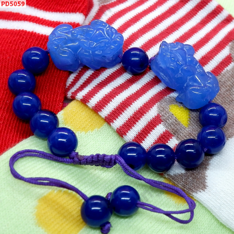PD5059 สร้อยข้อมือปี่เซียะคู่ หินหยกสีฟ้า สร้อยเชือก ราคา 599 บาท http://ww2.hengmark.com/view_product/PD5059.htm