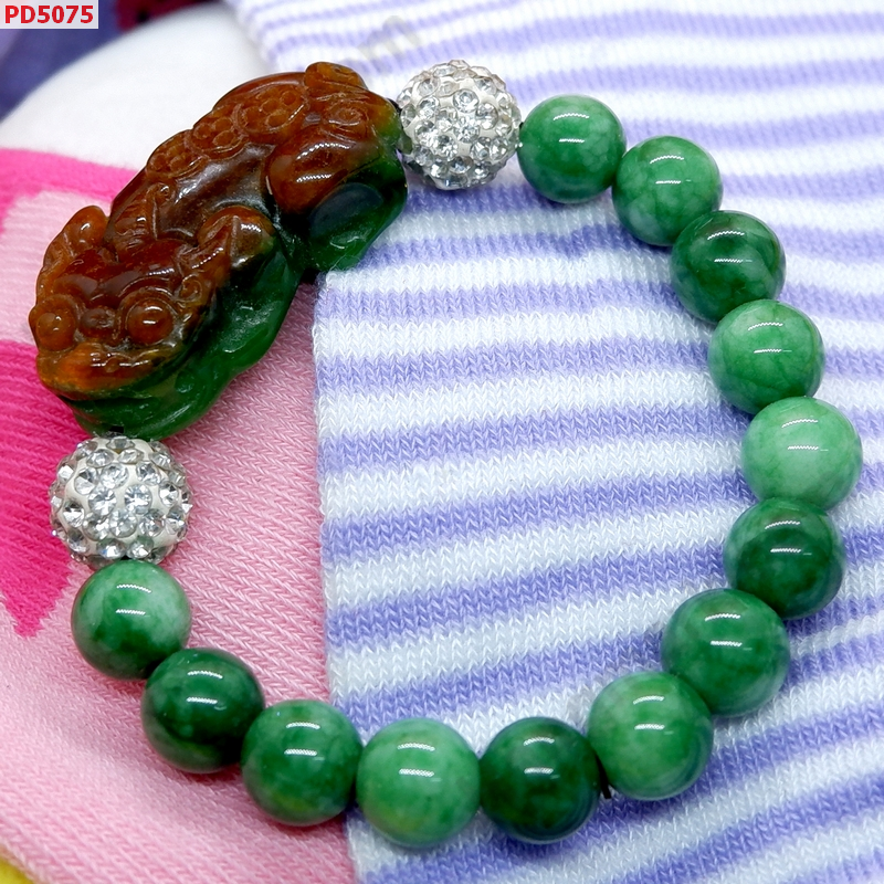 PD5075 สร้อยข้อมือปี่เซียะหยกเขียวน้ำตาล ราคา 579 บาท http://ww2.hengmark.com/view_product/PD5075.htm