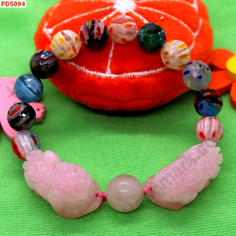 PD5094 สร้อยข้อมือปี่เซียะคู่หินสีชมพู+หินลายแฟนซี ราคา 599 บาท http://ww2.hengmark.com/view_product/PD5094.htm