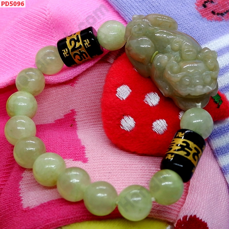 PD5096 สร้อยข้อมือปี่เซียะหยกเขียวมะนาว ราคา 599 บาท http://ww2.hengmark.com/view_product/PD5096.htm