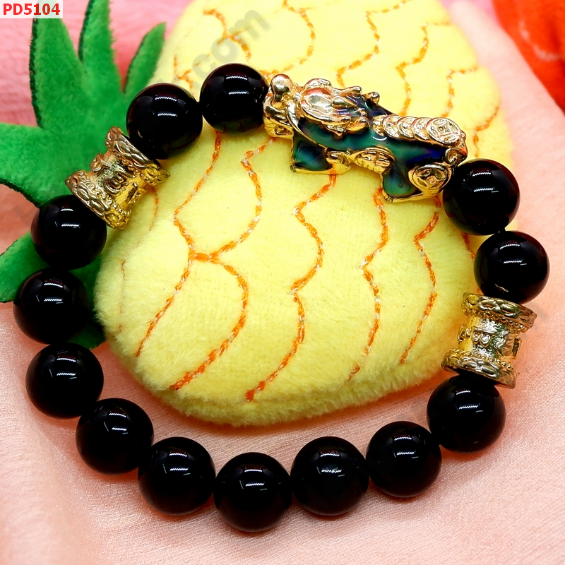 PD5104 สร้อยข้อมือปี่เซียะสีทองลงยา เปลี่ยนสีได้ ราคา 549 บาท http://ww2.hengmark.com/view_product/PD5104.htm