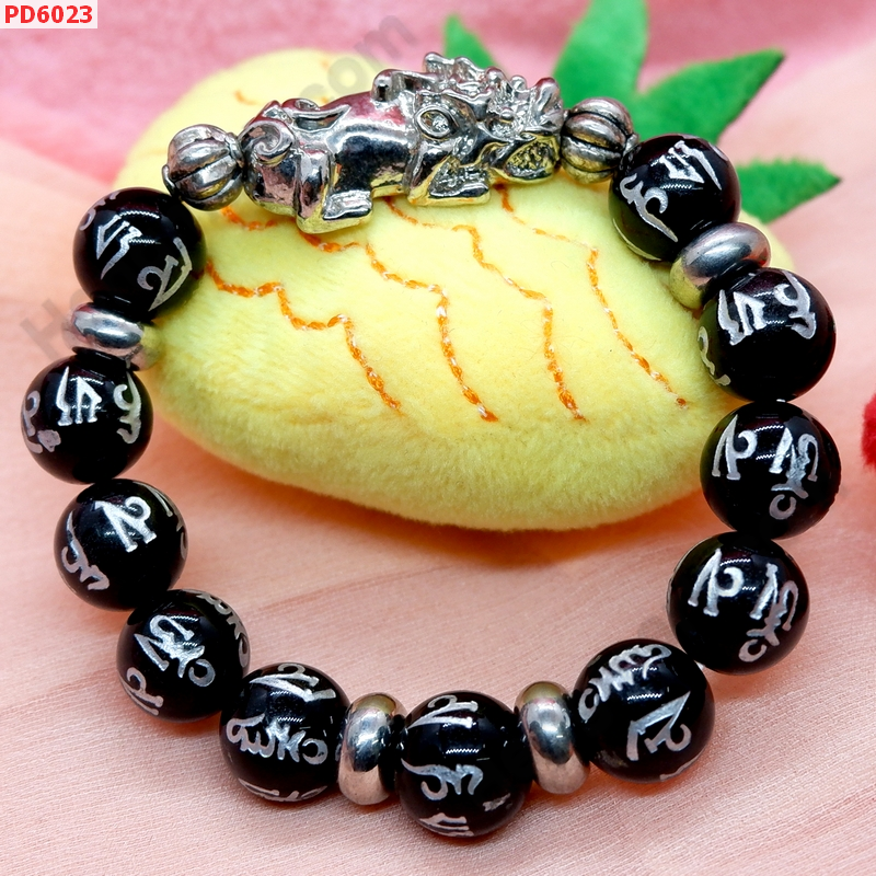 PD6023 สร้อยข้อมือปี่เซียะเงิน+คาถาทิเบต ราคา 649 บาท http://ww2.hengmark.com/view_product/PD6023.htm