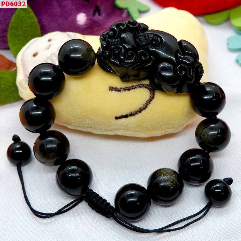 PD6032  สร้อยข้อมือปี่เซียะหินอ๊อบซิเดียนดำ สร้อยเชือก ราคา 699 บาท http://ww2.hengmark.com/view_product/PD6032.htm