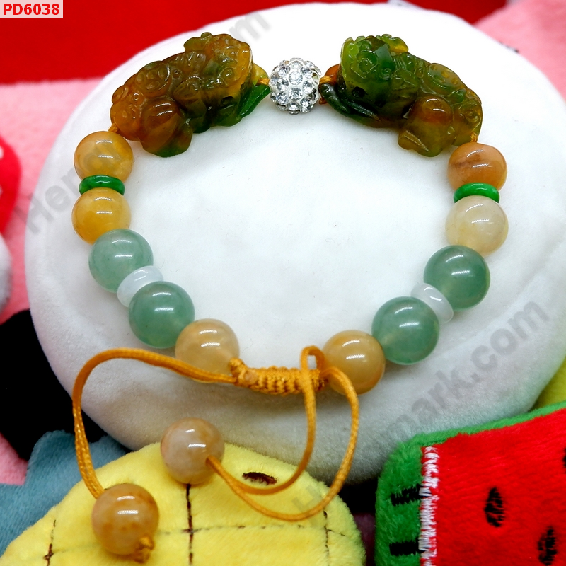 PD6038 สร้อยข้อมือปี่เซียะคู่หยก 3 สี สร้อยเชือก ราคา 679 บาท http://ww2.hengmark.com/view_product/PD6038.htm