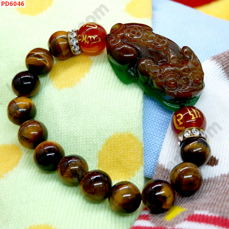 PD6046 สร้อยข้อมือปี่เซียะหยกเขียวน้ำตาล+คาถา ราคา 629 บาท http://ww2.hengmark.com/view_product/PD6046.htm
