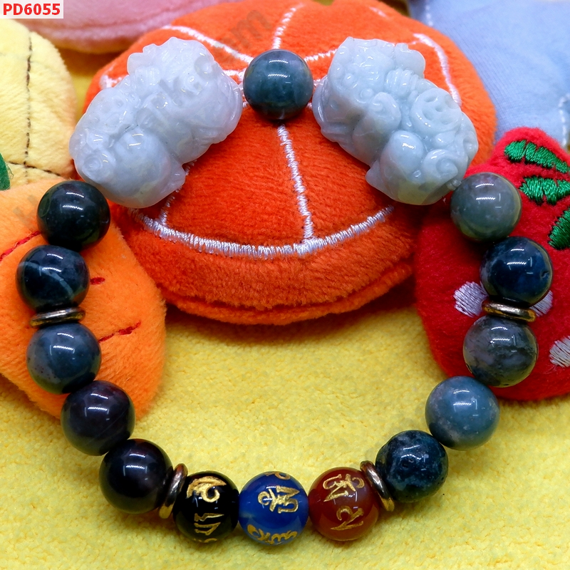 PD6055 สร้อยข้อมือปี่เซียะคู่ หยกขาว+คาถาทิเบต ราคา 699 บาท http://ww2.hengmark.com/view_product/PD6055.htm