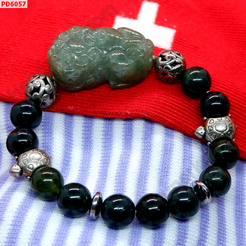 PD6057 สร้อยข้อมือปี่เซียะหยกเขียวเทาเกรดA ราคา 679 บาท http://ww2.hengmark.com/view_product/PD6057.htm