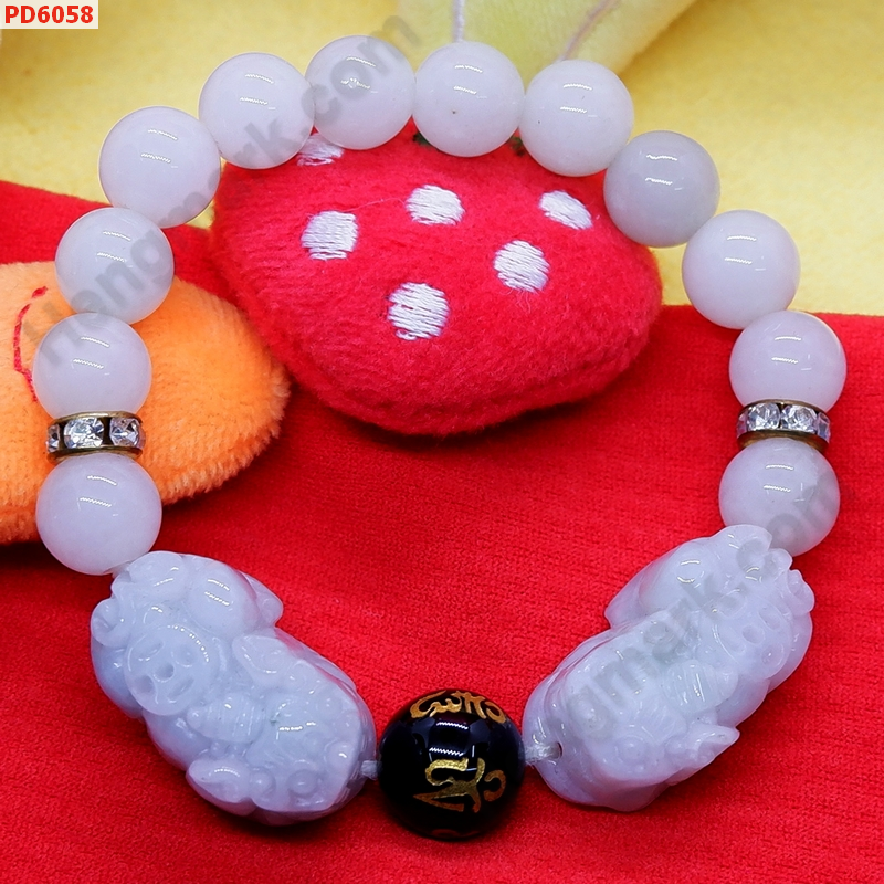 PD6058 สร้อยข้อมือปี่เซียะคู่หยกขาว+คาถาทิเบต ราคา 669 บาท http://ww2.hengmark.com/view_product/PD6058.htm