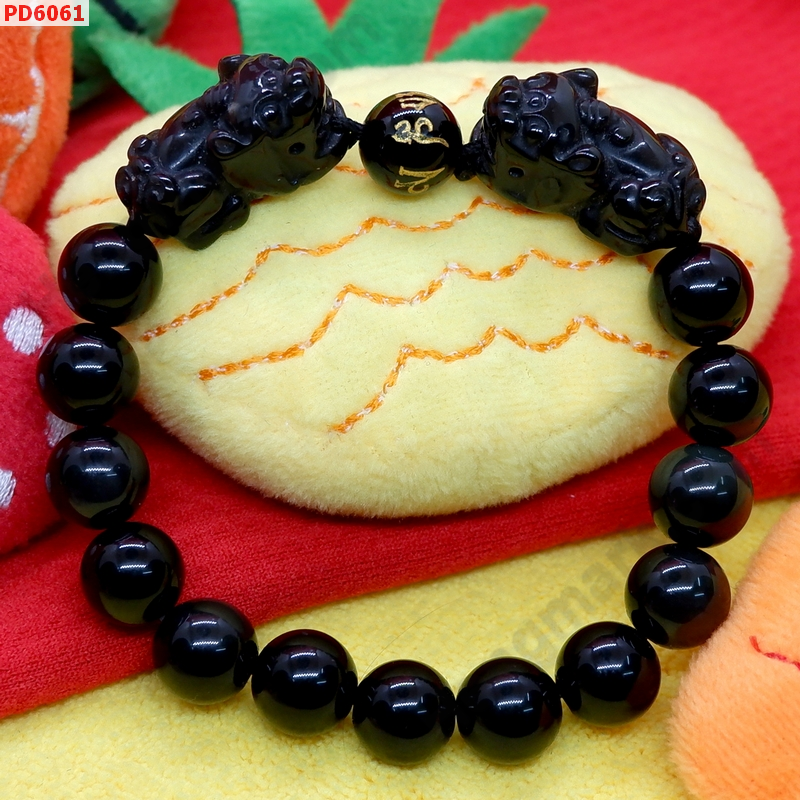 PD6061 สร้อยข้อมือปี่เซียะคู่หินอ๊อบซิเดียน ราคา 699 บาท http://ww2.hengmark.com/view_product/PD6061.htm