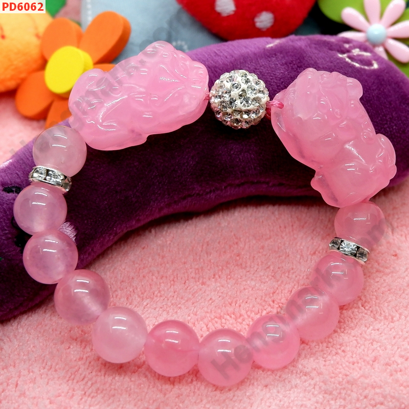 PD6062 สร้อยข้อมือปี่เซียะคู่หินสีชมพูเข้ม ราคา 649 บาท http://ww2.hengmark.com/view_product/PD6062.htm