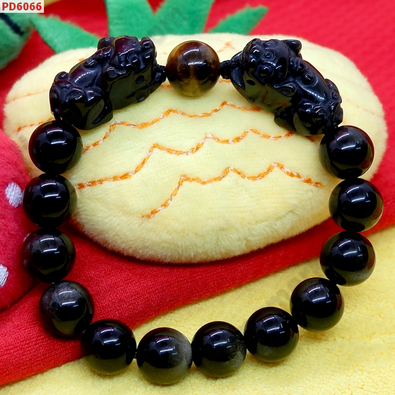 PD6066 สร้อยข้อมือปี่เซียะคู่หินอ๊อบซิเดียน ราคา 699 บาท http://ww2.hengmark.com/view_product/PD6066.htm
