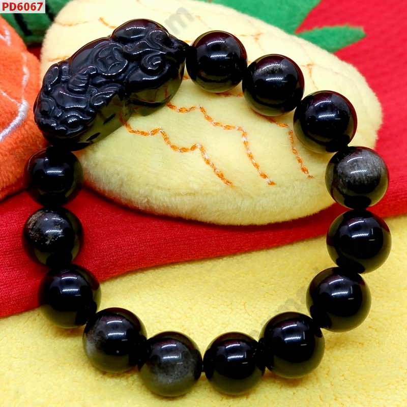 PD6067 สร้อยข้อมือปี่เซียะหินอ๊อบซิเดียนดำ ราคา 629 บาท http://ww2.hengmark.com/view_product/PD6067.htm