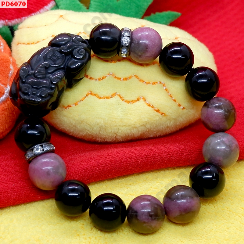 PD6070 สร้อยข้อมือปี่เซียะหินอ๊อบซิเดียนดำ ราคา 679 บาท http://ww2.hengmark.com/view_product/PD6070.htm