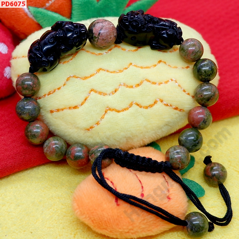 PD6075 สร้อยข้อมือปี่เซียะคู่หินอ็อบสิเดียน ราคา 679 บาท http://ww2.hengmark.com/view_product/PD6075.htm