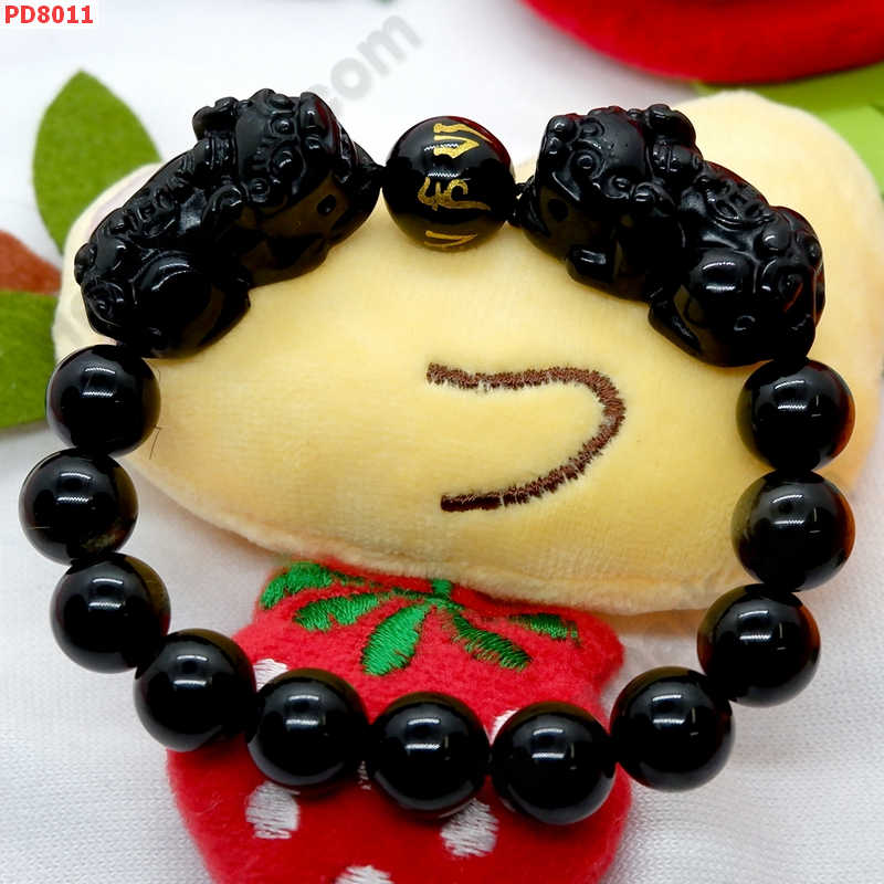 PD8011 สร้อยข้อมือปี่เซียะคู่หินอ๊อบซิเดียนดำ ราคา 879 บาท http://ww2.hengmark.com/view_product/PD8011.htm