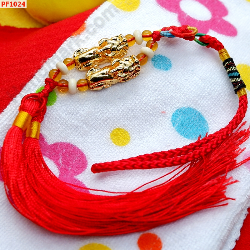 PF1024 ปี่เซียะคู่โลหะทอง แบบแขวน ราคา 199 บาท http://ww2.hengmark.com/view_product/PF1024.htm